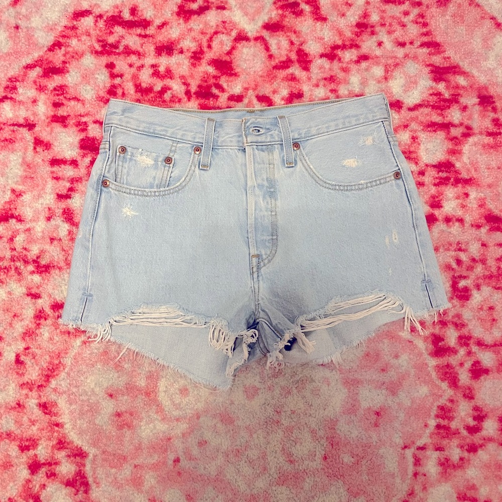 Levi’s rib cage jean shorts